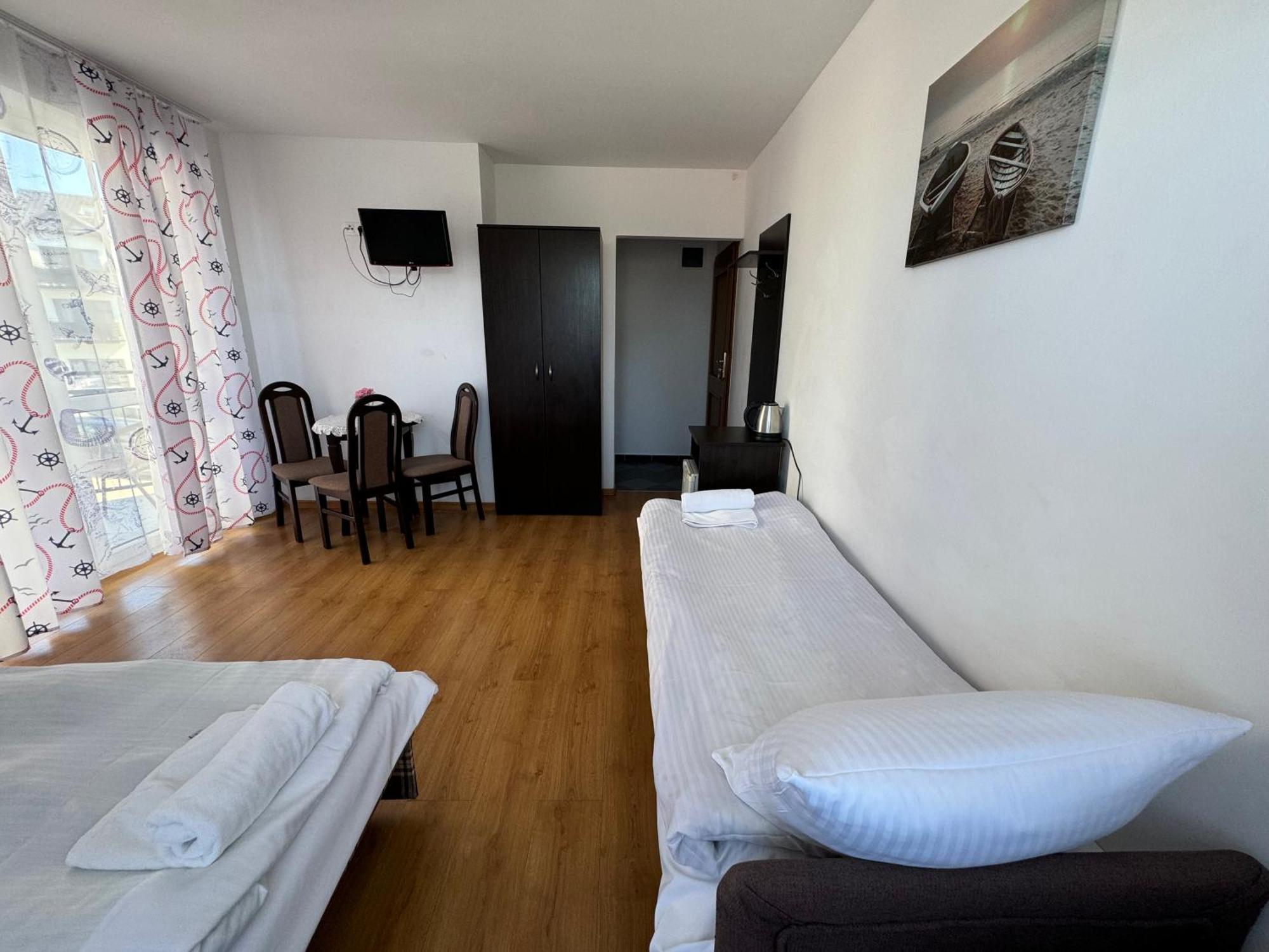 Sloneczny Brzeg Hotel Jaroslawiec Luaran gambar