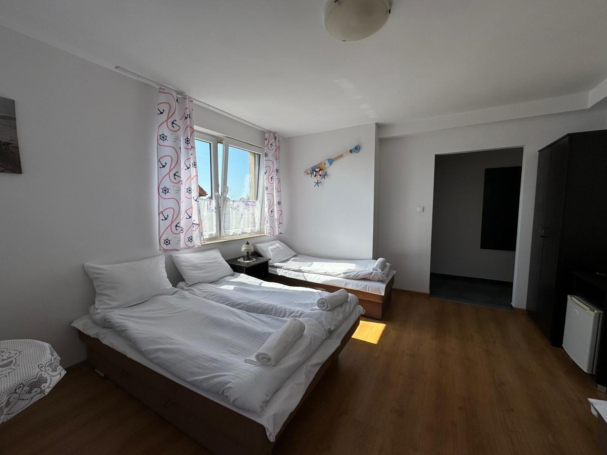 Sloneczny Brzeg Hotel Jaroslawiec Luaran gambar